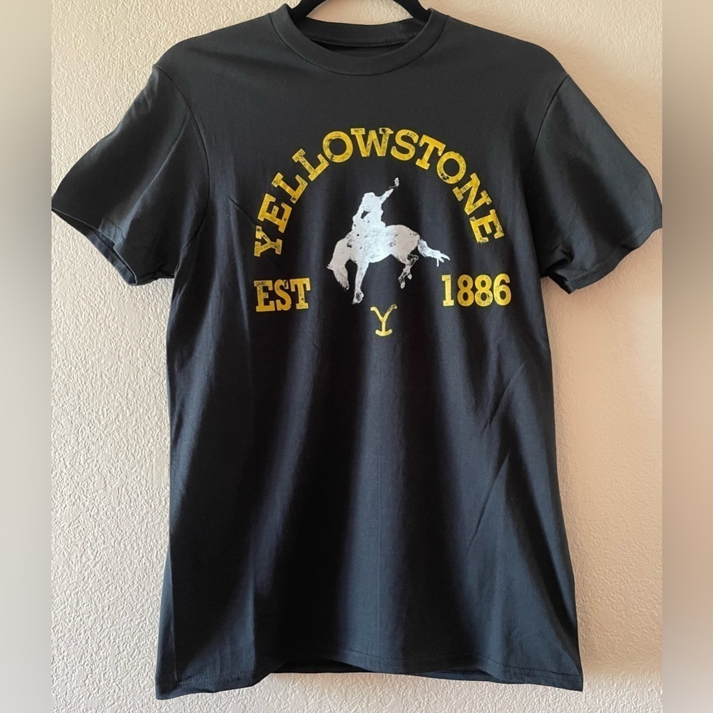 NWOT Yellowstone Ranch Men’s T-shirt